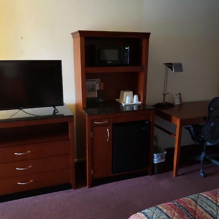 Huntingdon Motor Inn Dış mekan fotoğraf