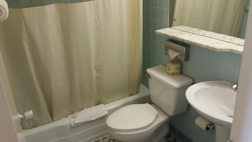 Huntingdon Motor Inn Dış mekan fotoğraf