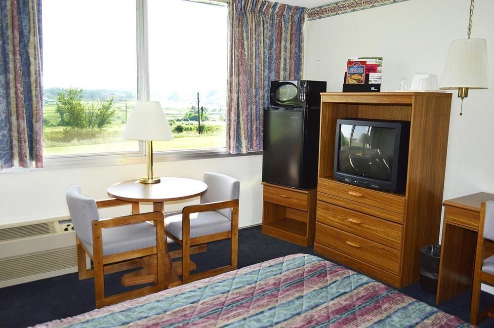 Huntingdon Motor Inn Dış mekan fotoğraf